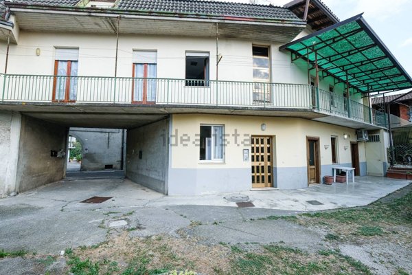 appartamento in vendita a Bonate Sotto