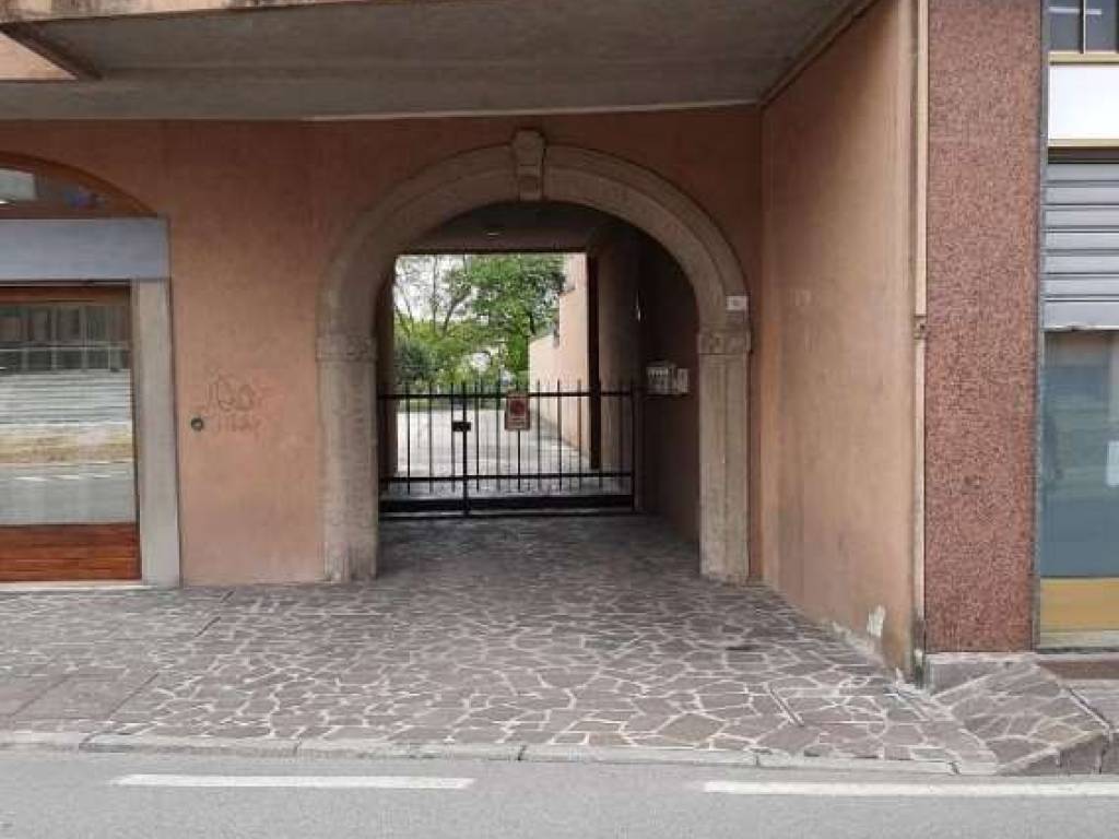 appartamento in vendita a Bonate Sotto