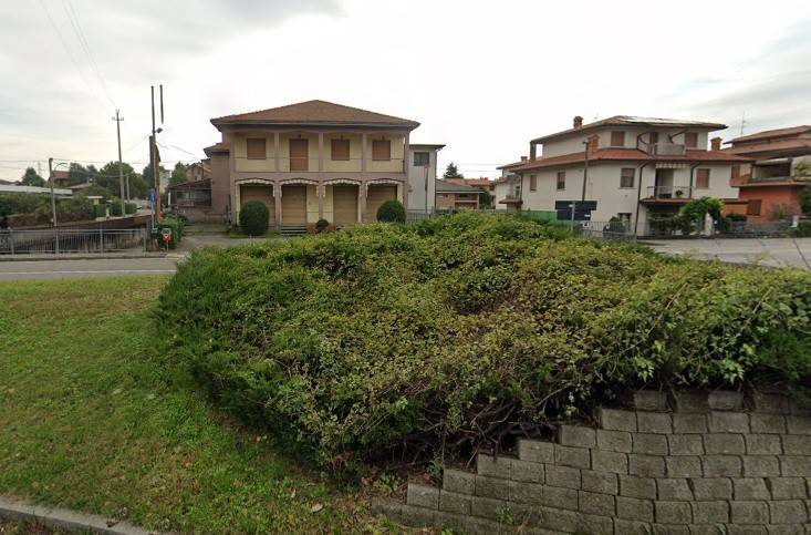 intera palazzina in vendita a Bonate Sotto