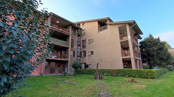 appartamento in vendita a Bonate Sotto
