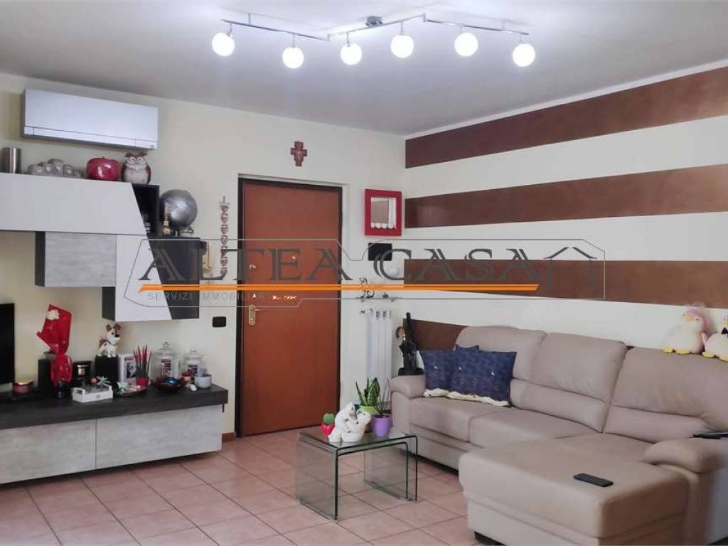 appartamento in vendita a Bonate Sotto