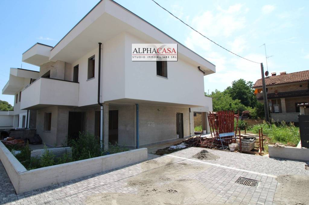 appartamento in vendita a Bonate Sotto