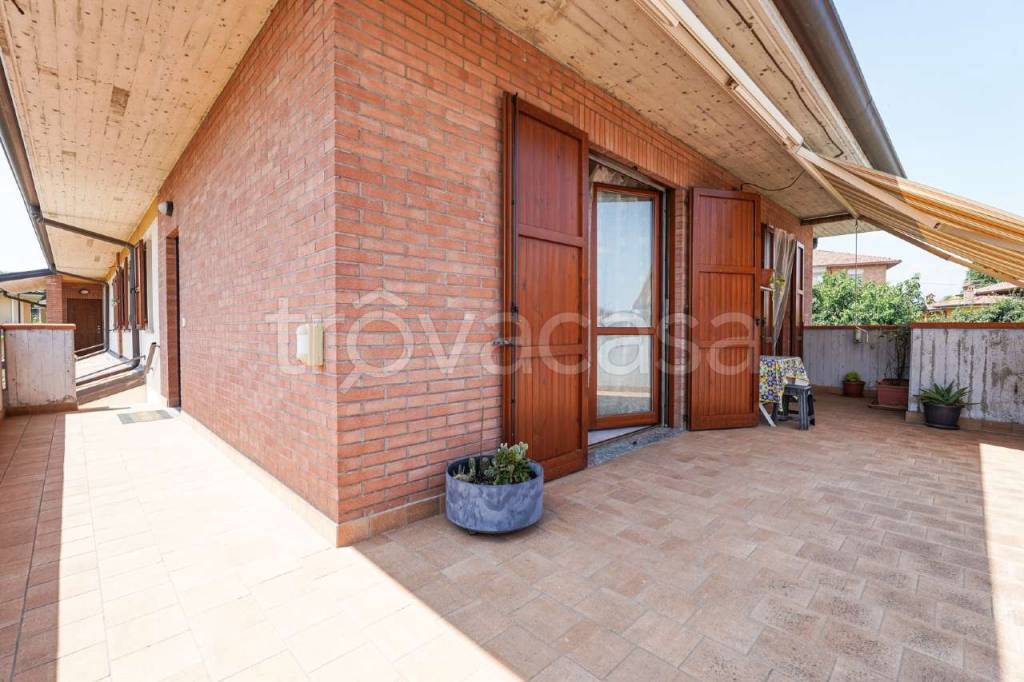 appartamento in vendita a Bonate Sotto