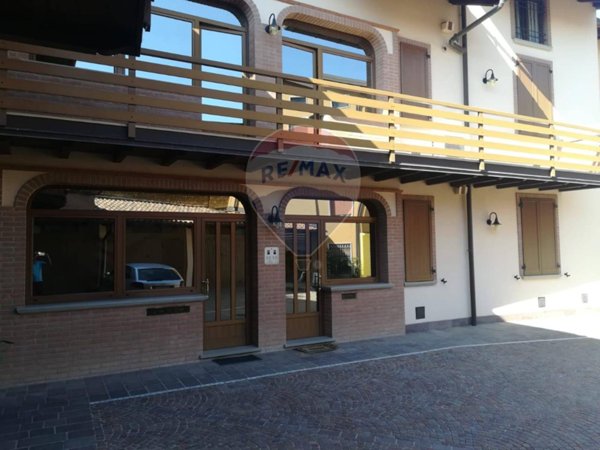 appartamento in vendita a Bonate Sotto