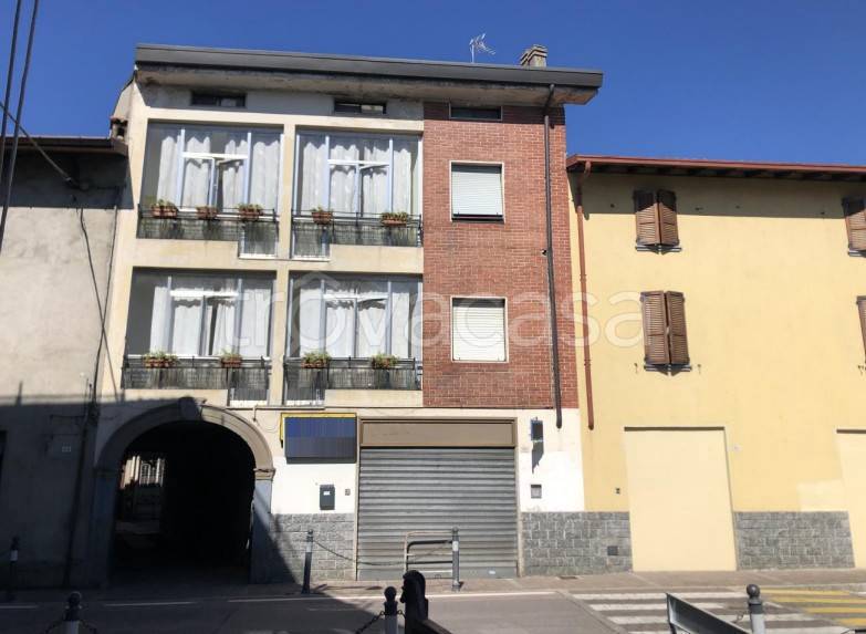 appartamento in vendita a Bonate Sotto