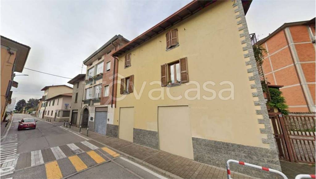 appartamento in vendita a Bonate Sotto