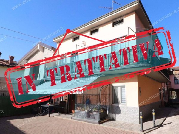 casa indipendente in vendita a Bonate Sotto