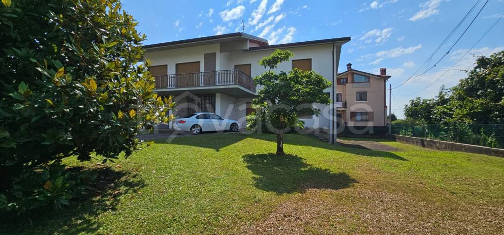 appartamento in vendita a Bonate Sotto