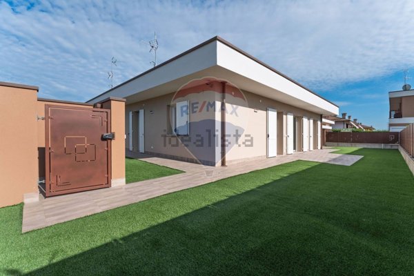 casa indipendente in vendita a Bonate Sotto