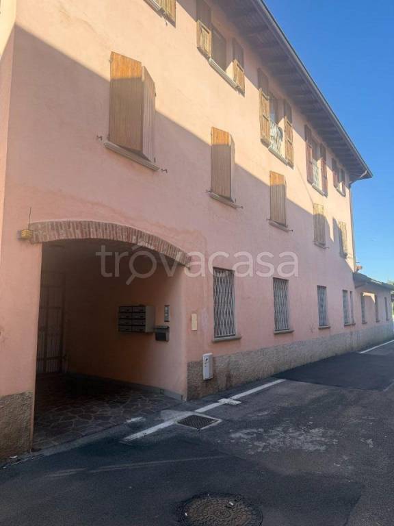appartamento in vendita a Bonate Sotto