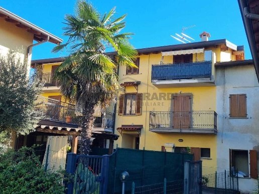 appartamento in vendita a Bonate Sotto