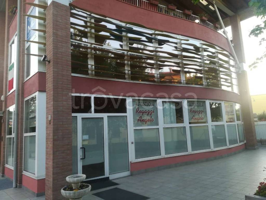 appartamento in vendita a Bonate Sotto