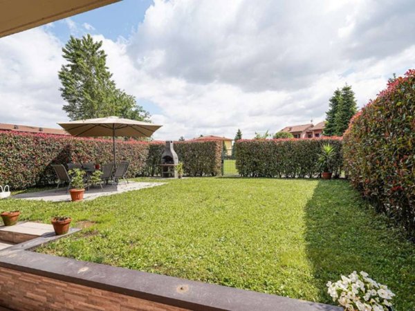 casa indipendente in vendita a Bonate Sotto