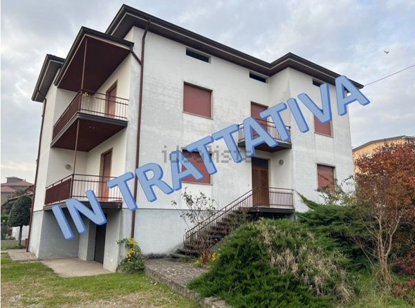 appartamento in vendita a Bonate Sotto