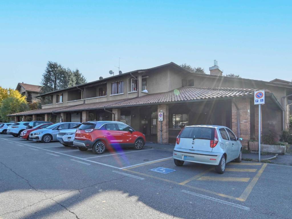 appartamento in vendita a Bonate Sotto
