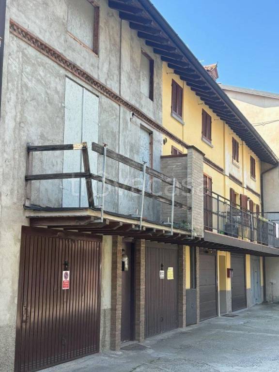 casa indipendente in vendita a Bonate Sotto