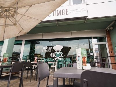 negozio in vendita a Bonate Sotto