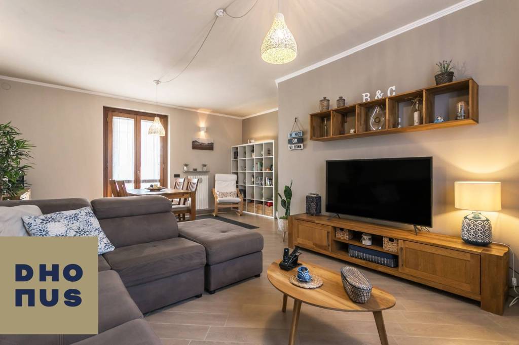 casa indipendente in vendita a Bonate Sotto