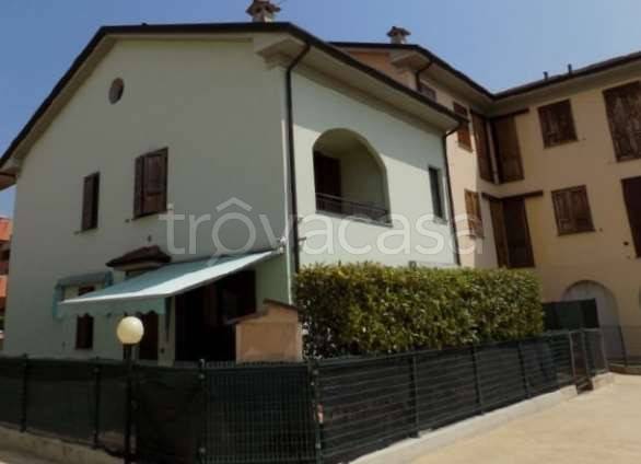 appartamento in vendita a Bonate Sotto