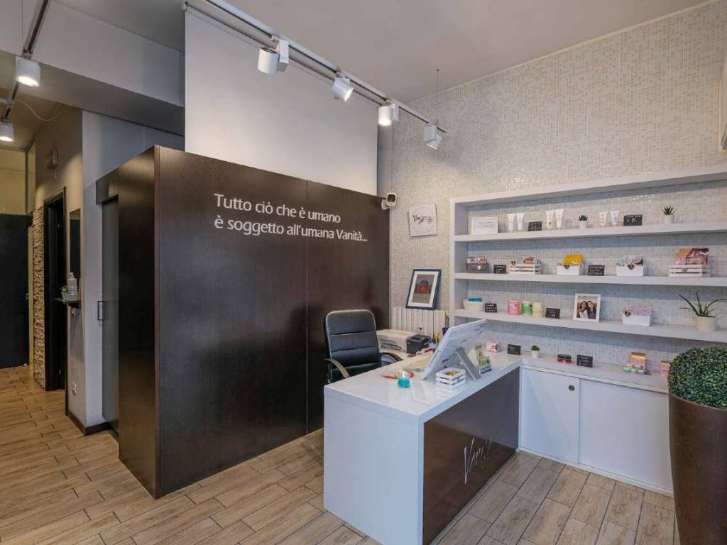 negozio in vendita a Bonate Sotto