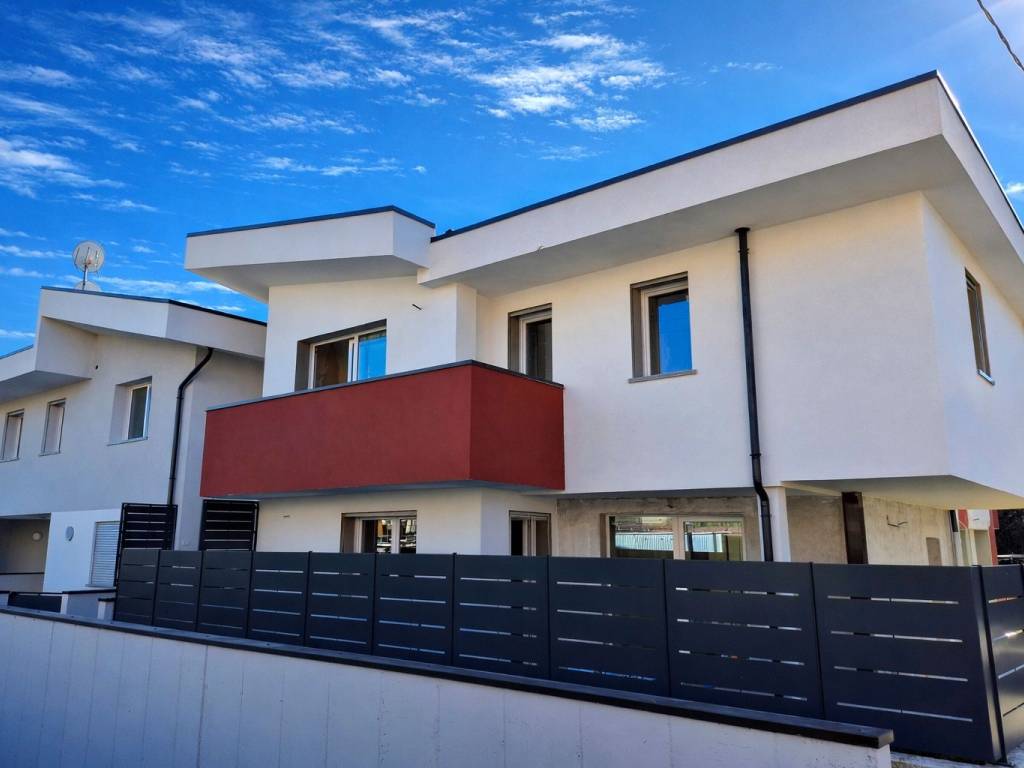 appartamento in vendita a Bonate Sotto