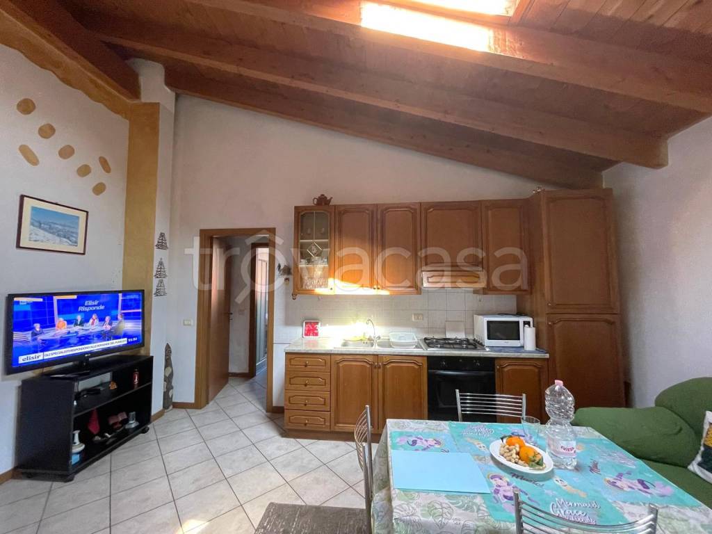 appartamento in vendita a Bonate Sotto