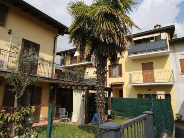 appartamento in vendita a Bonate Sotto