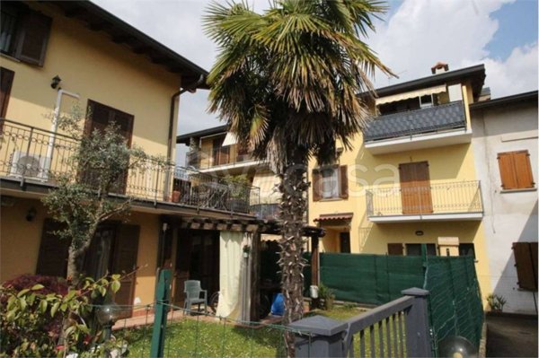 appartamento in vendita a Bonate Sotto
