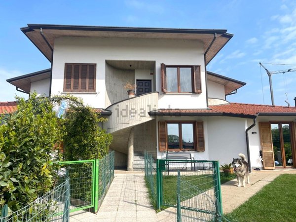 appartamento in vendita a Bonate Sotto