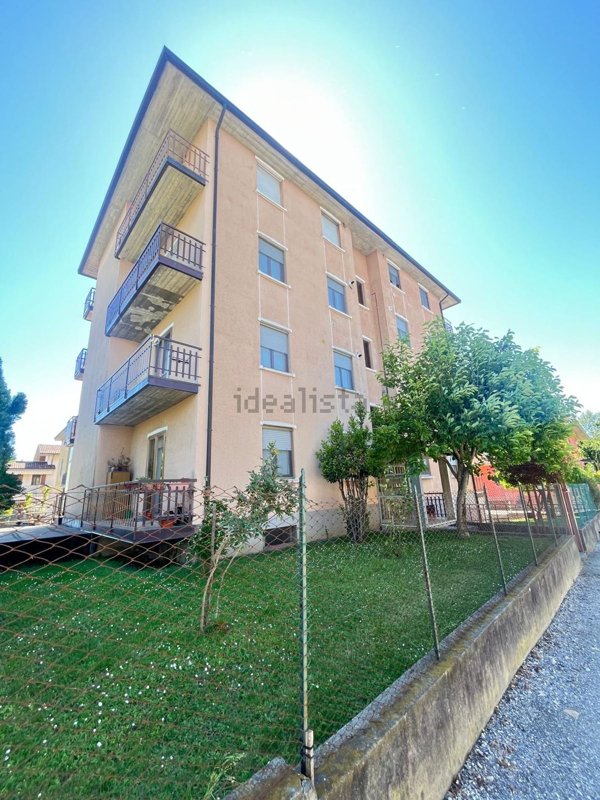 appartamento in vendita a Bonate Sotto