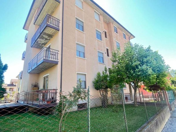 appartamento in vendita a Bonate Sotto