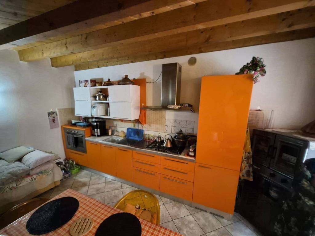 appartamento in vendita a Bonate Sotto