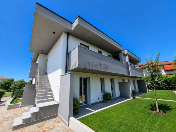 appartamento in vendita a Bonate Sotto
