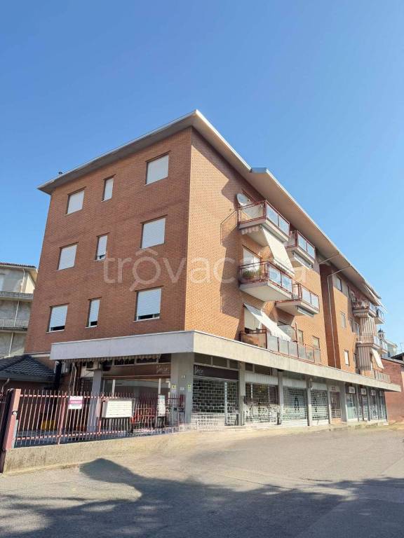 appartamento in vendita a Bonate Sotto