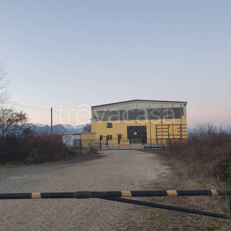 locale commerciale in vendita ad Airasca