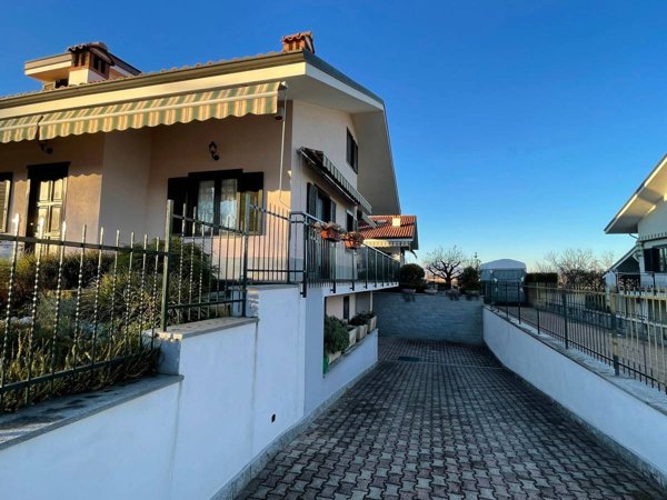 casa indipendente in vendita ad Airasca
