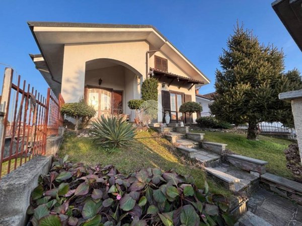 casa indipendente in vendita ad Airasca