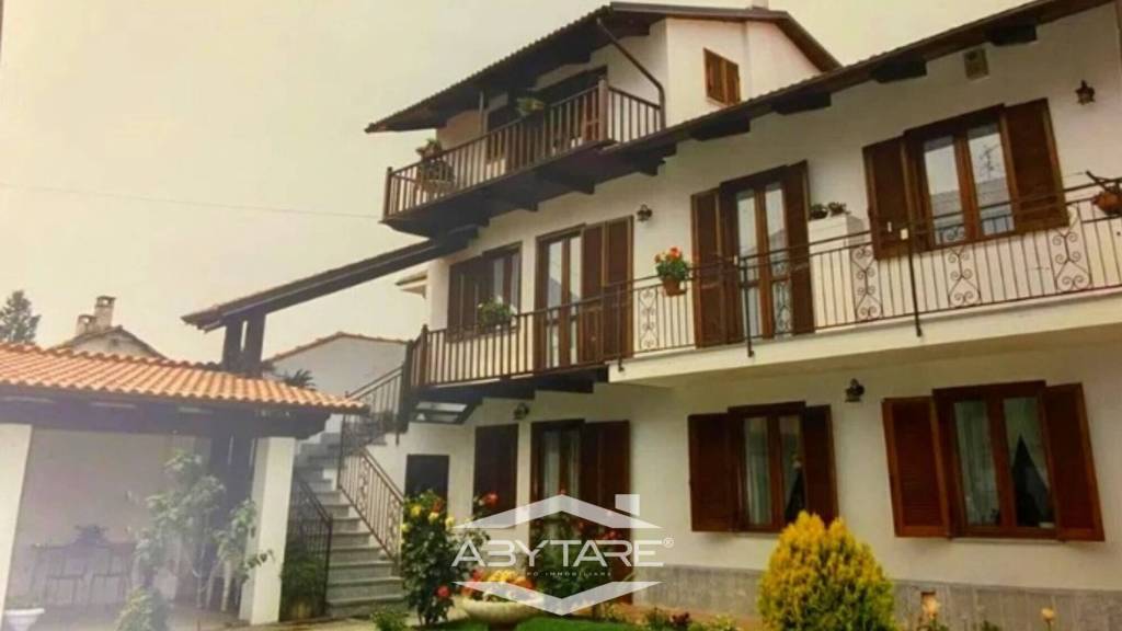 casa indipendente in vendita ad Airasca
