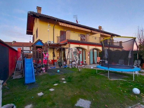 casa indipendente in vendita ad Airasca