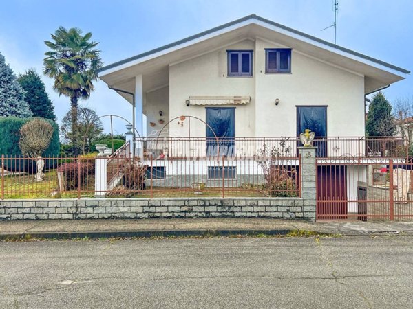 appartamento in vendita ad Airasca