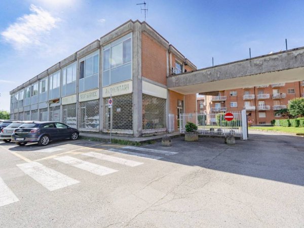 negozio in vendita ad Airasca