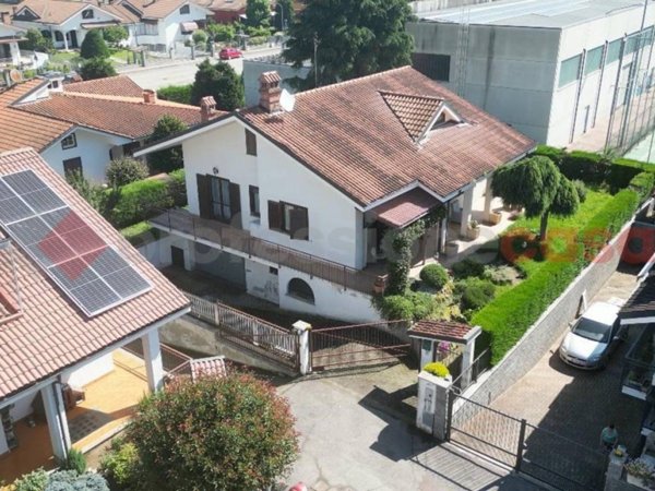 casa indipendente in vendita ad Airasca