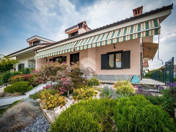 casa indipendente in vendita ad Airasca