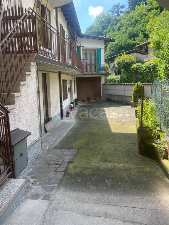 appartamento in vendita a Borgo di Terzo in zona Borgo