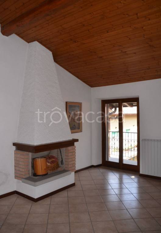 appartamento in vendita a Borgo di Terzo in zona Borgo
