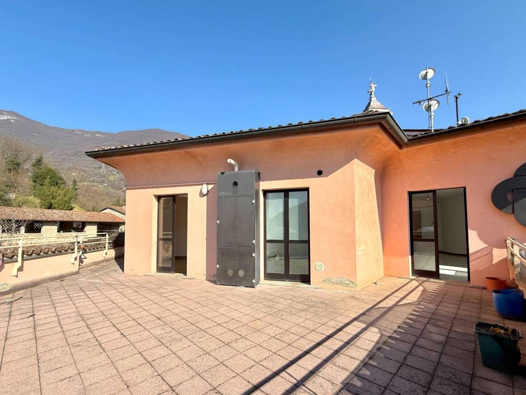 appartamento in vendita a Borgo di Terzo in zona Borgo