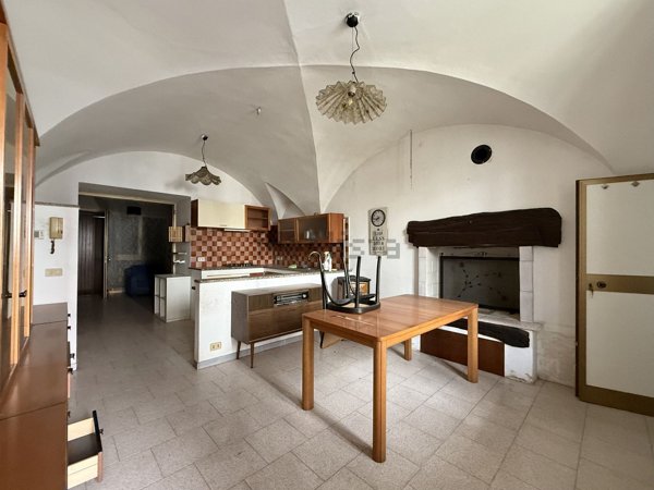 casa indipendente in vendita a Borgo di Terzo in zona Borgo