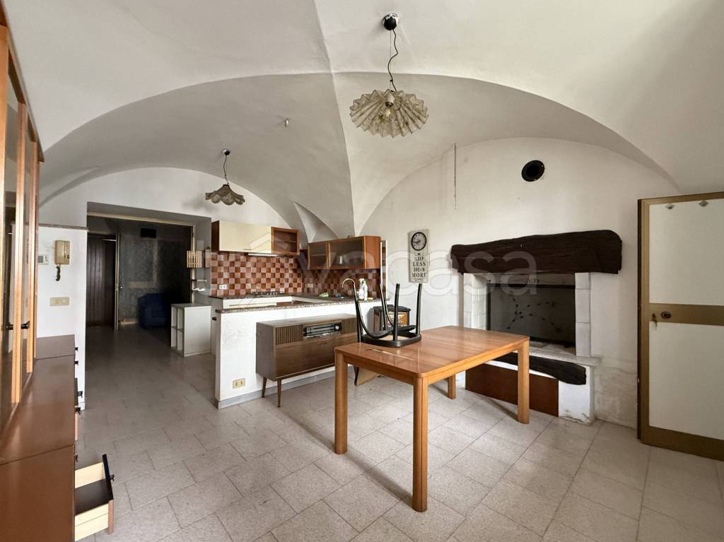 casa indipendente in vendita a Borgo di Terzo in zona Borgo