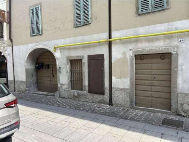 negozio in vendita a Borgo di Terzo in zona Borgo