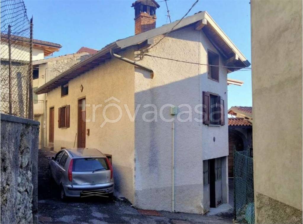 appartamento in vendita a Bossico